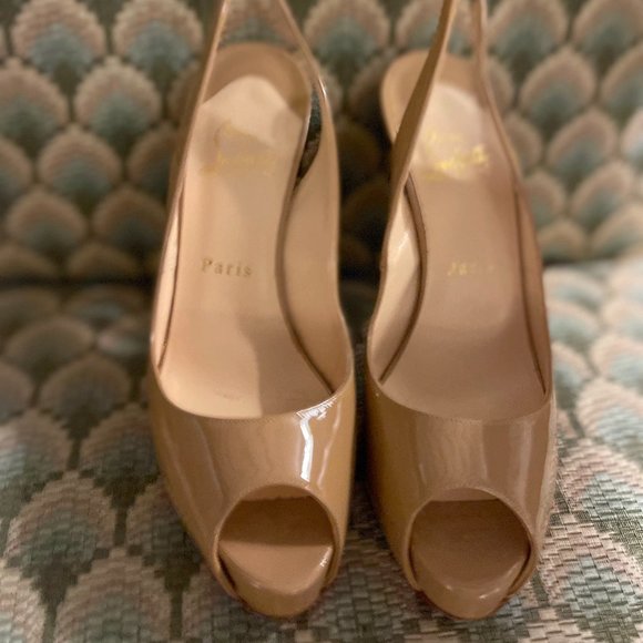 Christian Louboutin - Natural Gamma Talon Patent Leather Peep-Toe Slingback Pump - Picture 5 of 8